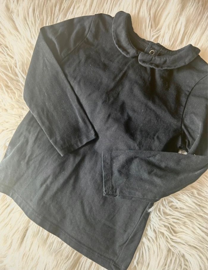 Fille 👧🏻 Tshirt ml a col noir kiabi 24 mois - photo numéro 2