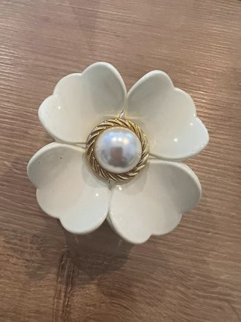 Pince blanche cheveux perles