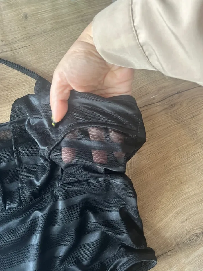 Maillot de bain 1 pièce noir - photo numéro 8