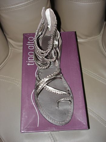 Très jolie PAIRE de SANDALES argentées T40 "Tipo Alto"