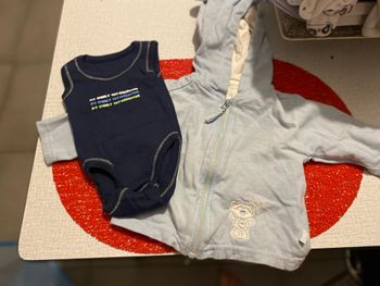 Vêtement bébé taille 50