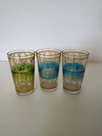 3 petit verre à thé 