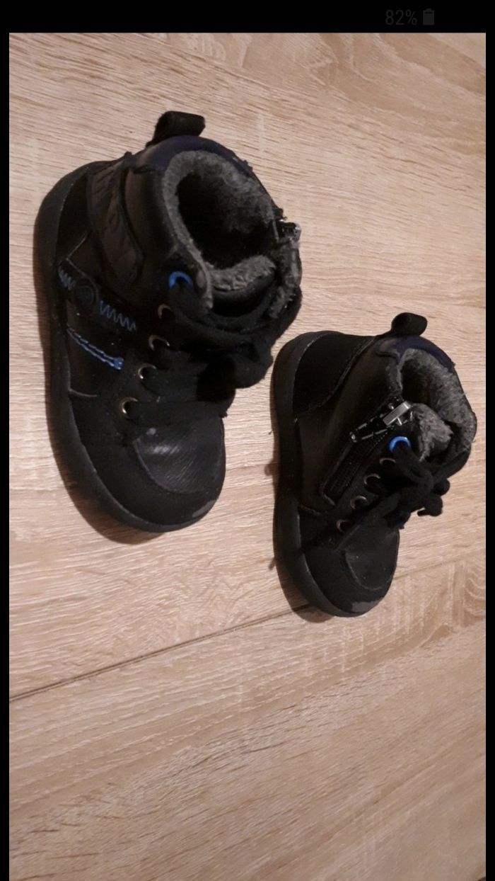 Chaussures garçon taille 20 - photo numéro 3