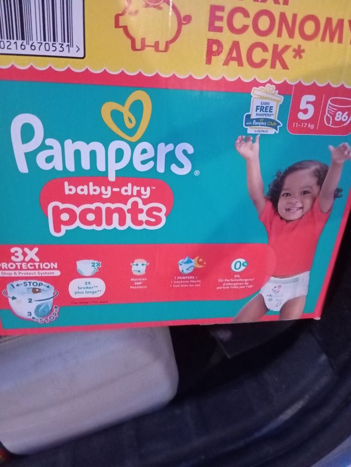 Couche Pampers culotte