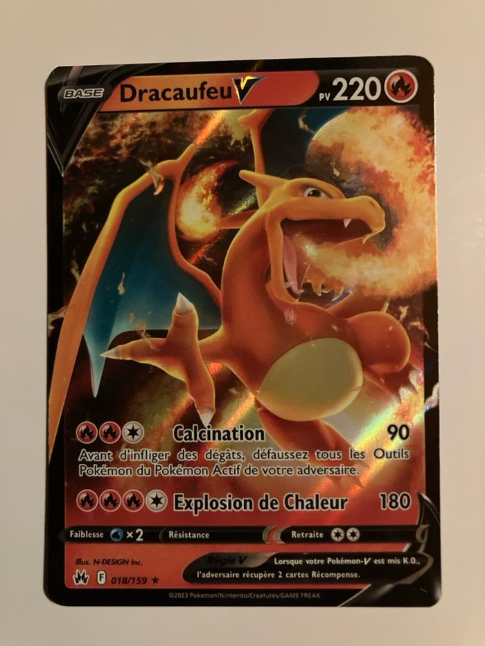 Carte pokemon Dracaufeu V