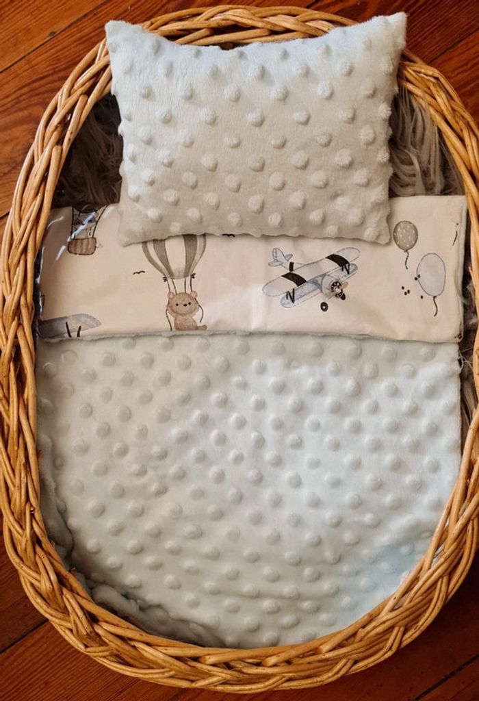 Couverture et coussin pour poupon - photo numéro 3