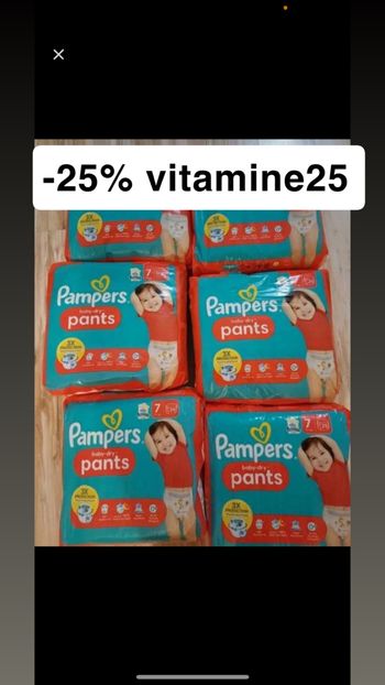 Six paquets de couches culottes taille 7