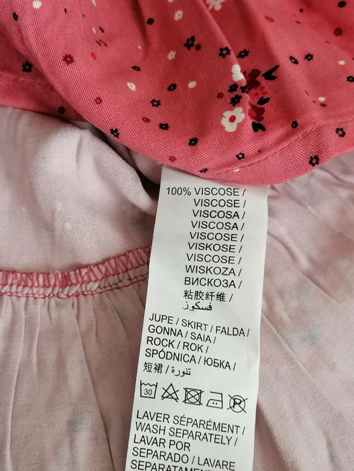 Jupe fleurie 8ans 126.131cm Neuve Étiquetée - photo numéro 4