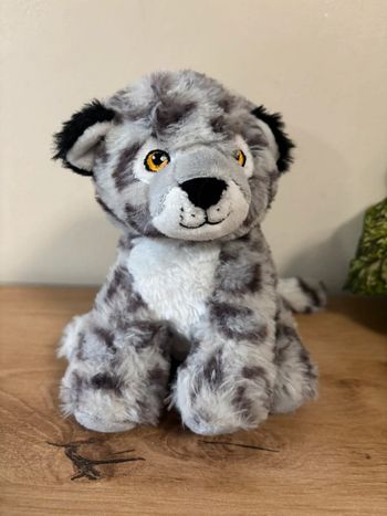 Doudou peluche léopard des neiges gris blanc re pets nature planet