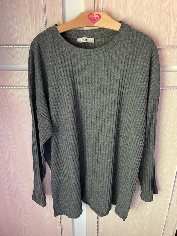 Pull fin côtelé fluide L