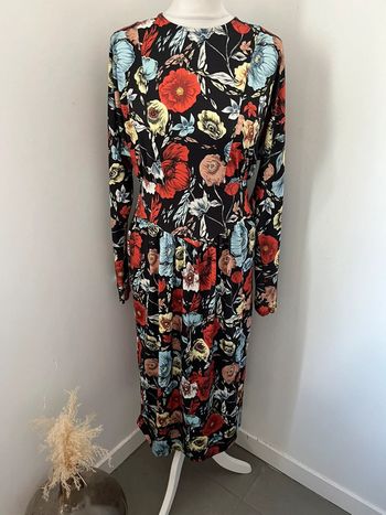 Robe longue à fleurs Zara M