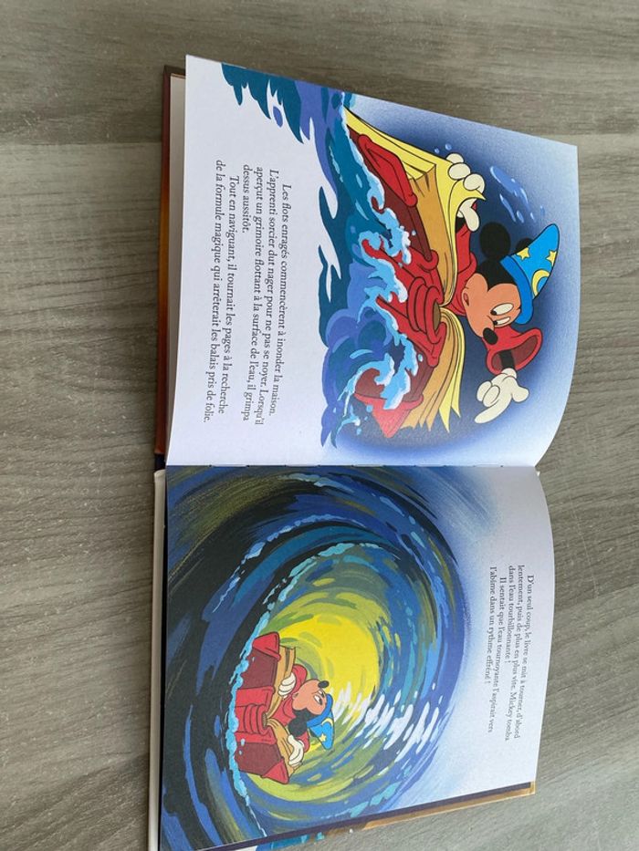 Livre disney Mickey Mouse - photo numéro 3