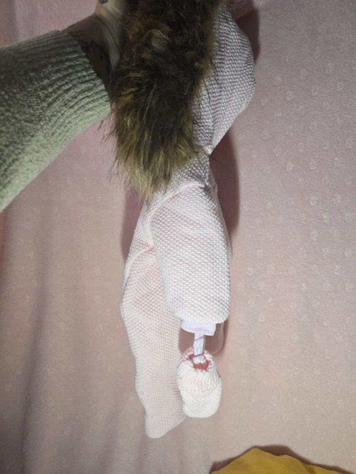 Combi naissance rose avec fourrure - photo numéro 4