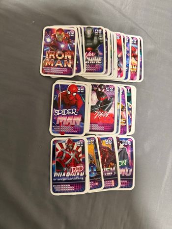 Lot de cartes Marvel