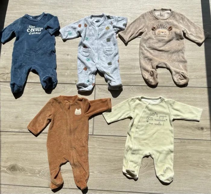 Lot 10 pyjamas velours