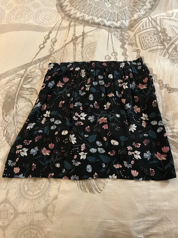 Jupe motifs fleuri