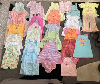 Lot 30 vêtements fille 1 an