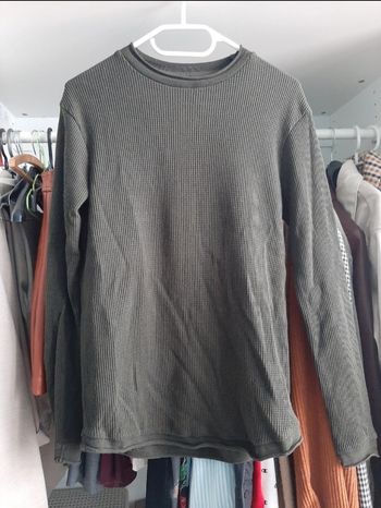 Pull léger kaki Bershka XS