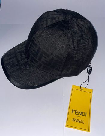 Casquette Fendi 