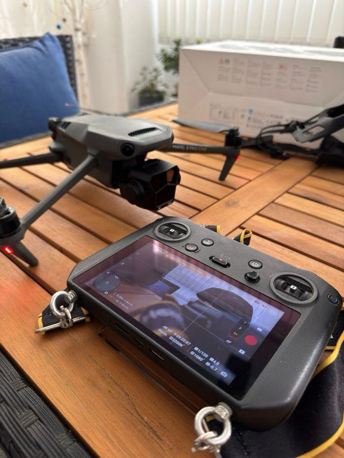 DJI_Mavic_3_Pro_Cine - photo numéro 4