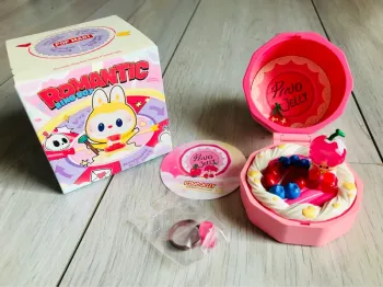Pop Mart - Romantic Ring Box Serie 4 - Pino Jelly