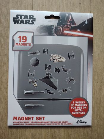 Set de 19 magnets star wars sous pochette scellée