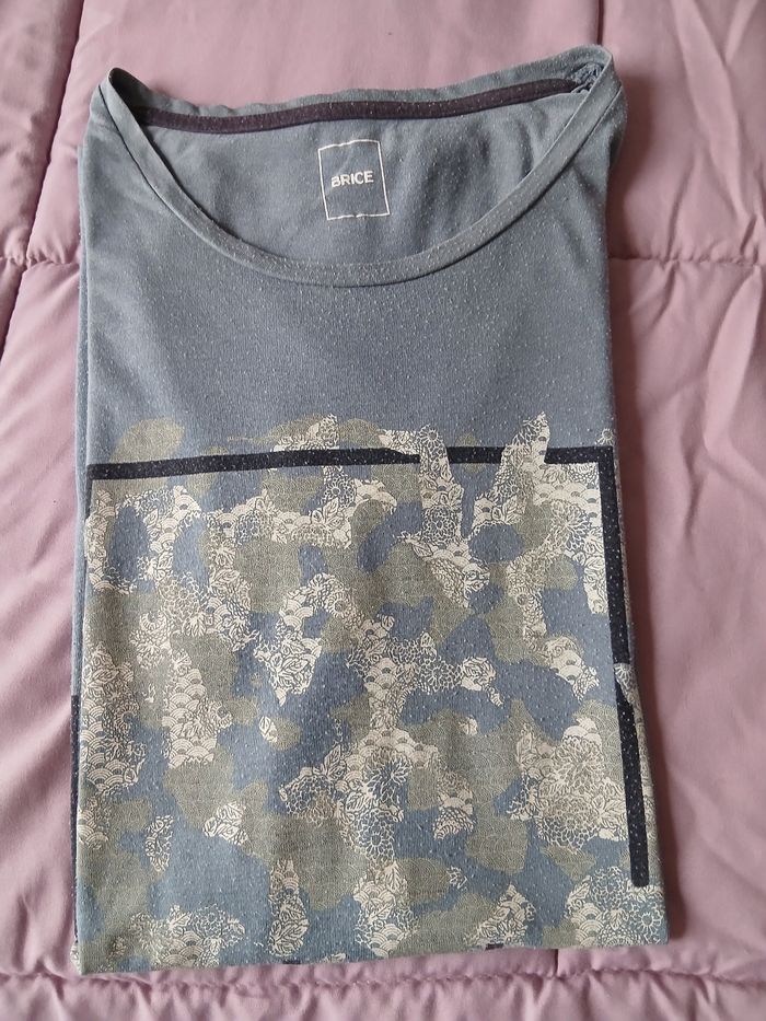 Tee-shirt gris a motifs