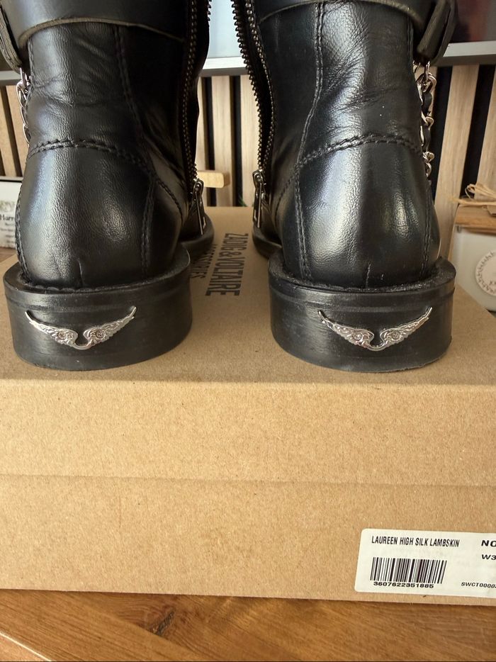 Bottines noir en cuir d’agneau  avec chaînes Zadig et Voltaire  Pointure 38 - photo numéro 2