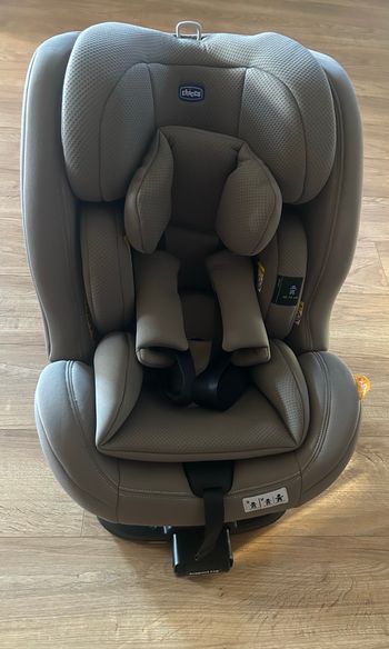 Siège auto. Chicco