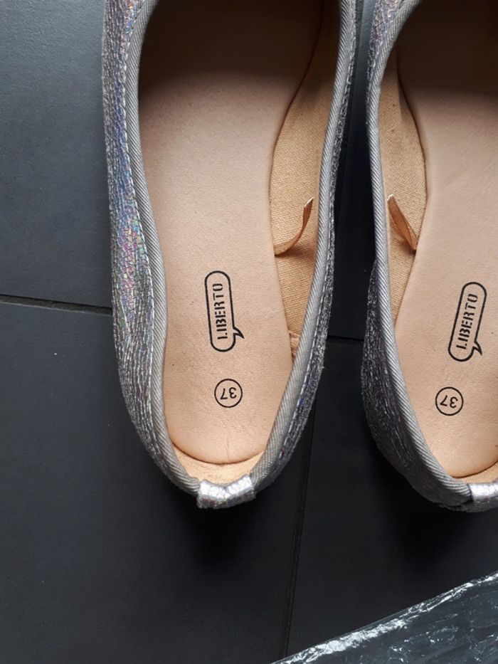 Ballerines paillettées état neuf Liberto 37 - photo numéro 2