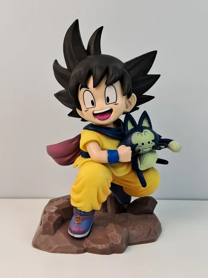 Figurine Son Goku avec Puerh de Dragon Ball