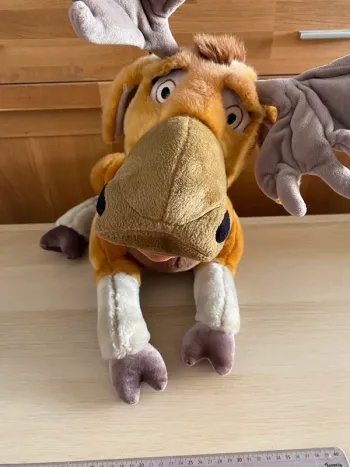 Grande peluche géante disney store frère des ours brother bear truc muche élan