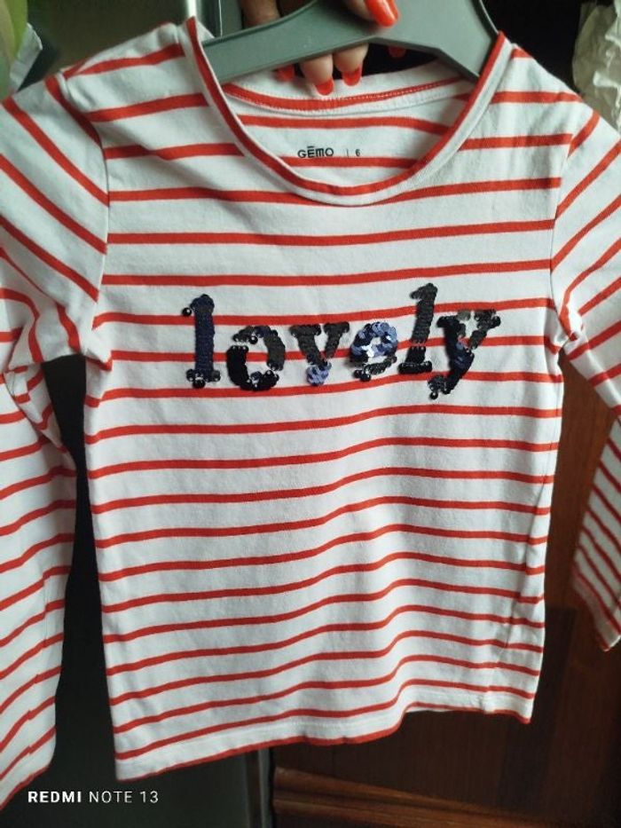 #kytie6ansfille. Tee-shirt manches longues taille 6 ans