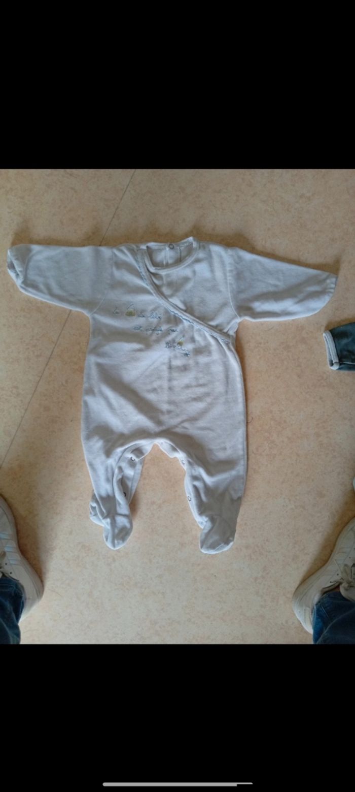 Lot de 3 pyjamas taille 6 mois - photo numéro 4