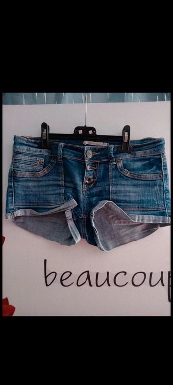 Short jennyfer taille 38