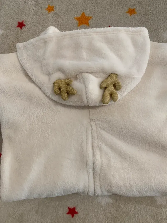 Surpyjama Tape à l’Œil NEUF – Blanc Doux avec Capuche Petit Renne – 8 Ans - photo numéro 3