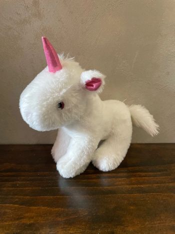 Peluche licorne blanche Fizzy