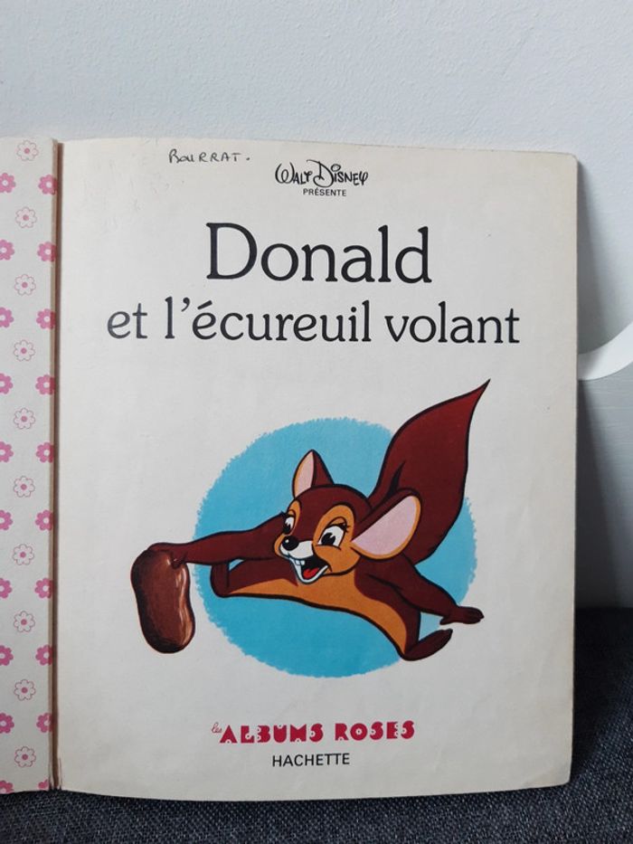 Livre vintage Walt Disney : Les albums roses : Donald et l'écureuil volant - photo numéro 3