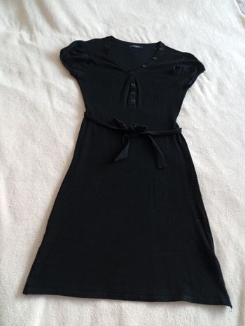 Robe noire en maille fine. Czchcs 