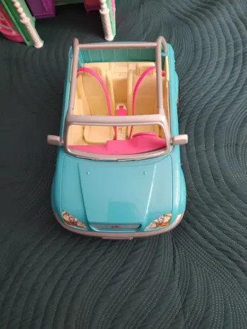 voitures et poupee