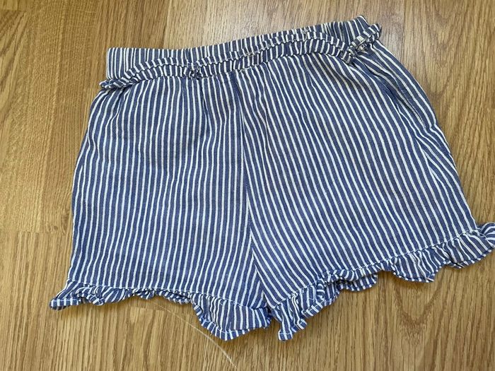 Short rayé - photo numéro 3