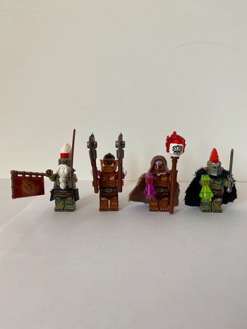 Figurine type lego 4 Orcs. World of Warcraft