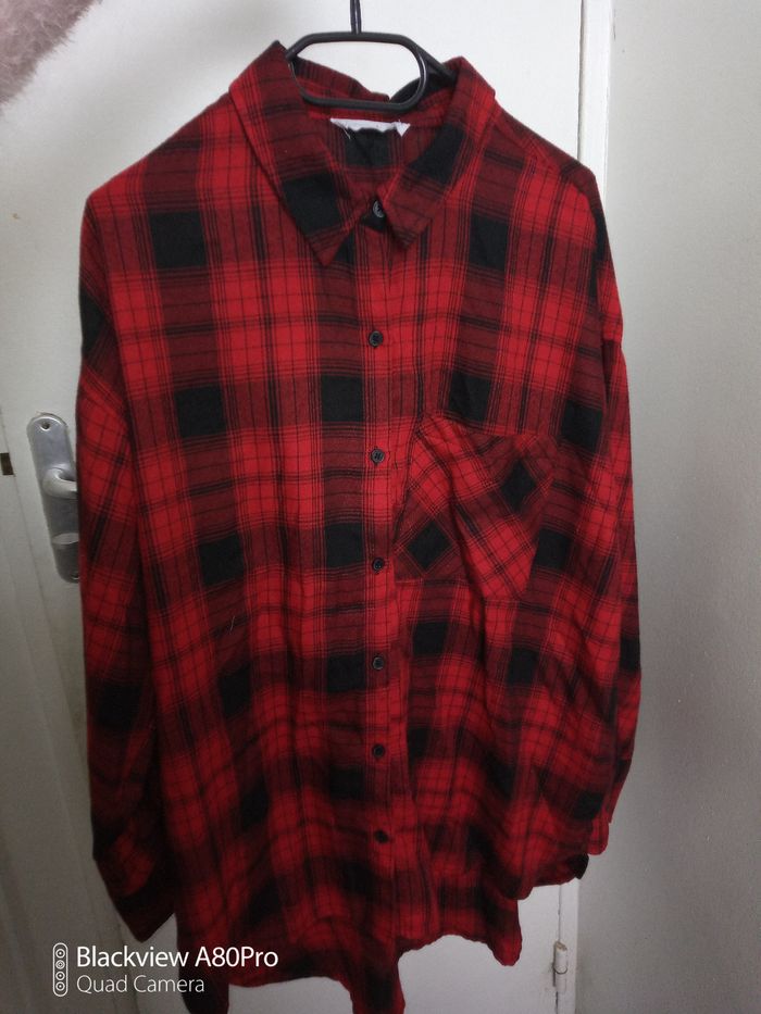 Chemise rouge noir