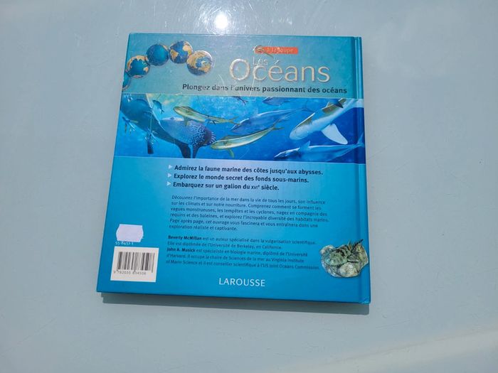 Livre Les Océans 🌊 à la loupe, éditions Larousse (48) - photo numéro 12