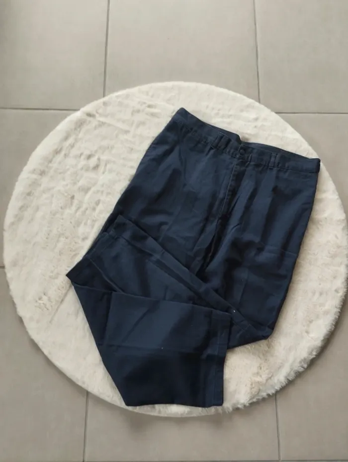 Chino bleu marine