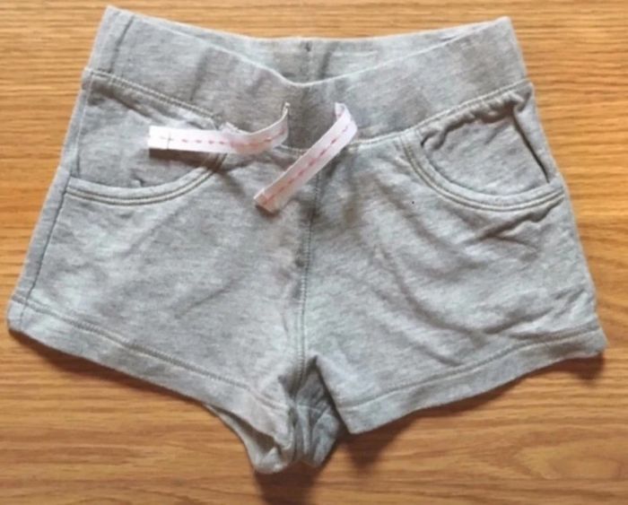 Short H&M 2-3 ans