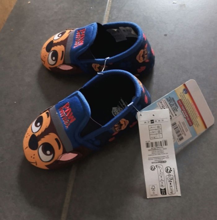 Chaussons pat patrouille pointure 28