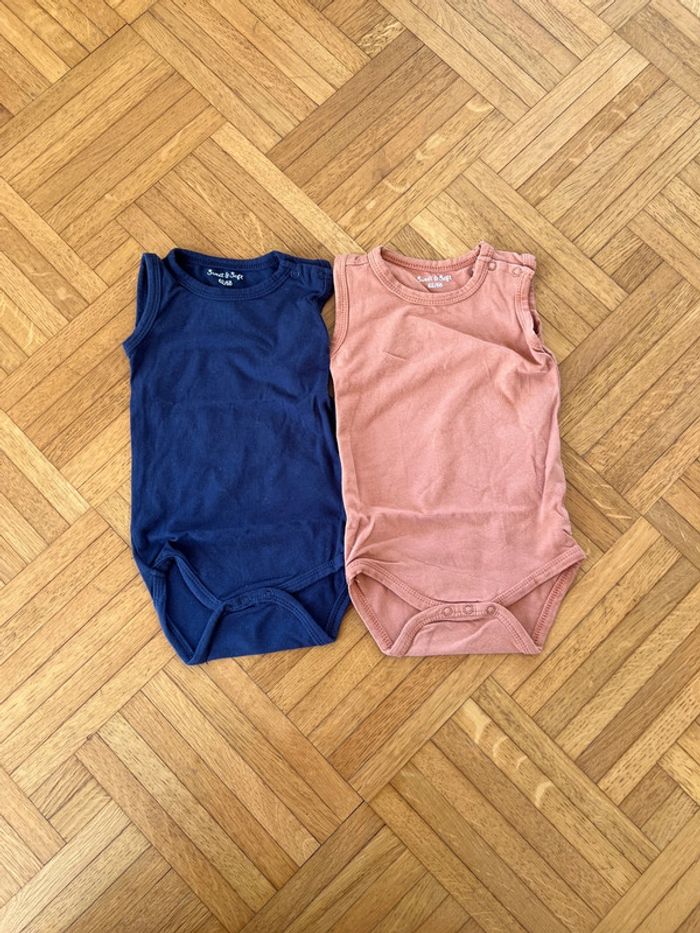 Lot 2 bodies neuf Zeeman 6/9mois