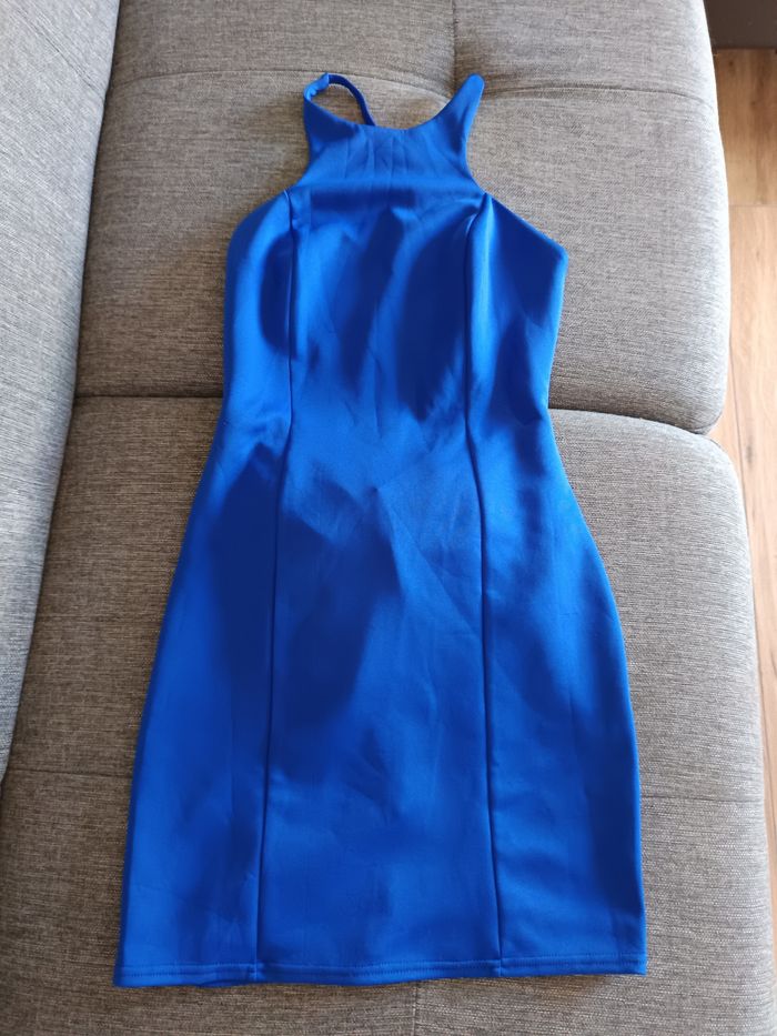 Robe dos nu neuve taille 38