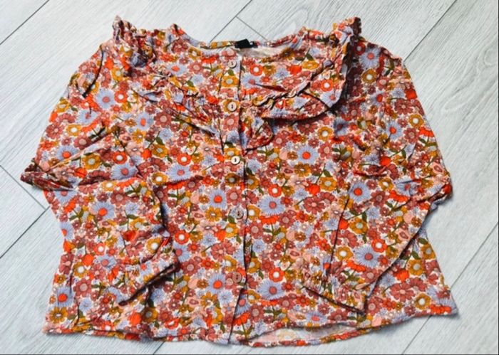 🌼chemise à fleurs Kiabi 6 ans 🌼 - photo numéro 2